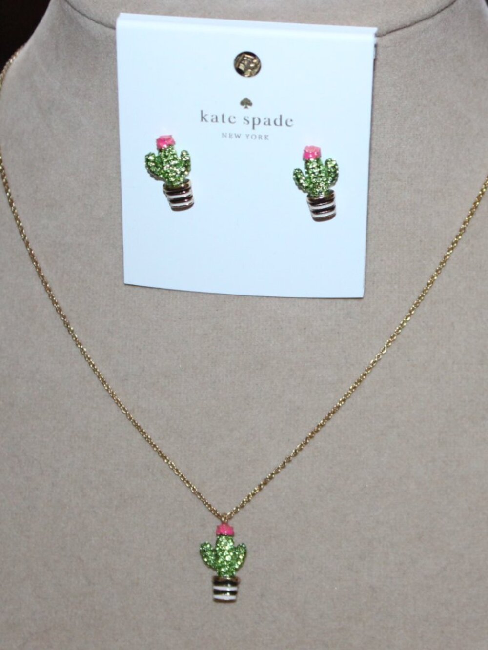 NWT Kate Spade Scenic Route Gold Plated Pave Cactus Necklace & Stud Earrings Set - Picture 6 of 12